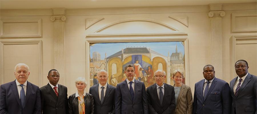 Le Bureau de l'AHJUCAF réuni à Paris le 27 novembre 2025 dans la chambre sociale de la Cour de cassation